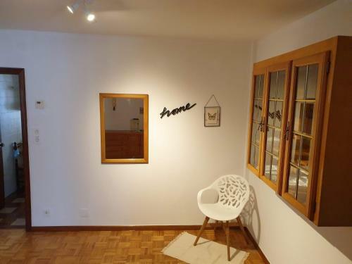 C�ntrico, Amplio Y Bonito Apartamento En Cambados