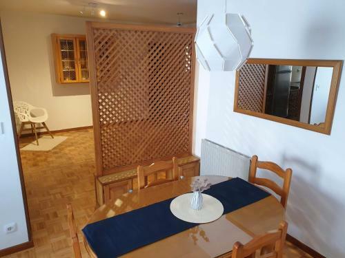 C�ntrico, Amplio Y Bonito Apartamento En Cambados