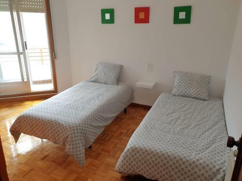 C�ntrico, Amplio Y Bonito Apartamento En Cambados
