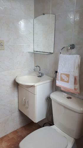Hostal Su�te Tranquila Com Estacionamento Inclu�do