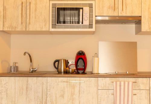 Poniente, �ntimo Apartamento En El Coraz�n De C�diz