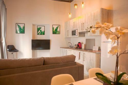 Poniente, �ntimo Apartamento En El Coraz�n De C�diz