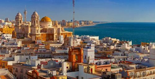 Poniente, �ntimo Apartamento En El Coraz�n De C�diz