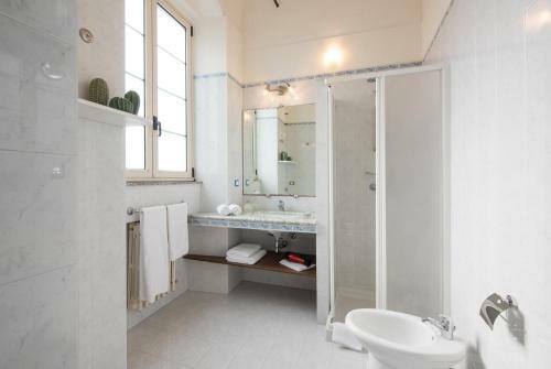 Hostal Dimora Duchessina Suites De Charme