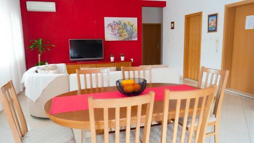 Apartments Tino
