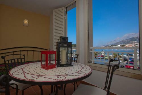 Apartamentos Makarska City Bay Studios