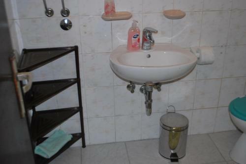 Hostal Guesthouse Romana