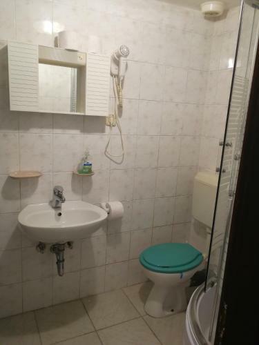 Hostal Guesthouse Romana