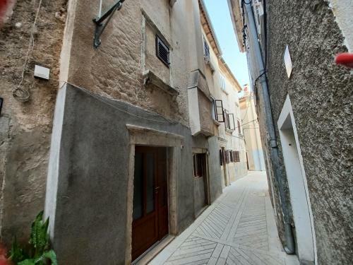 Hostal Guesthouse Romana