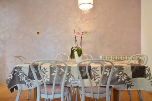 Apartments Mirta