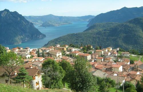Apartamento Mountain And Iseo Lake