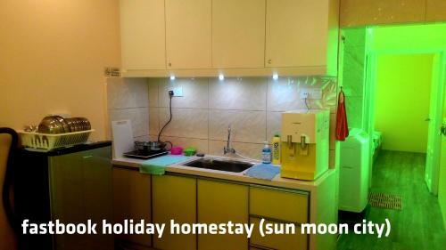 Fastbook Sun Moon City Home