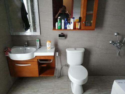Hostal Fali Guest House