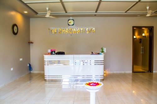 Hotel The Bhagwati Resort