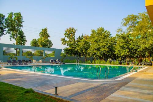Hotel The Bhagwati Resort