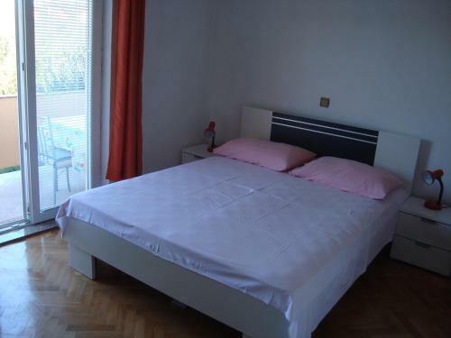 Apartments And Rooms Nediljko