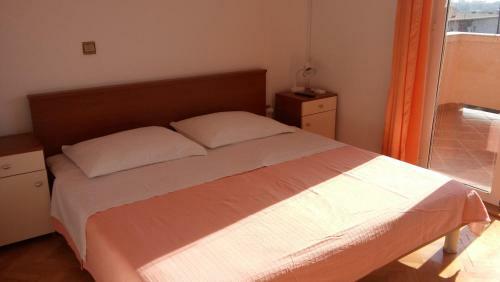Apartments And Rooms Nediljko