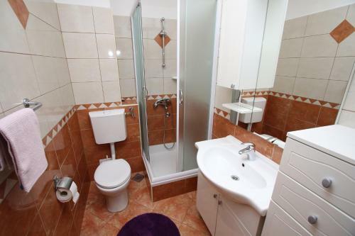 Apartments Lueti?