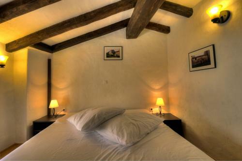 Hostal Traditional Stone House Kotli