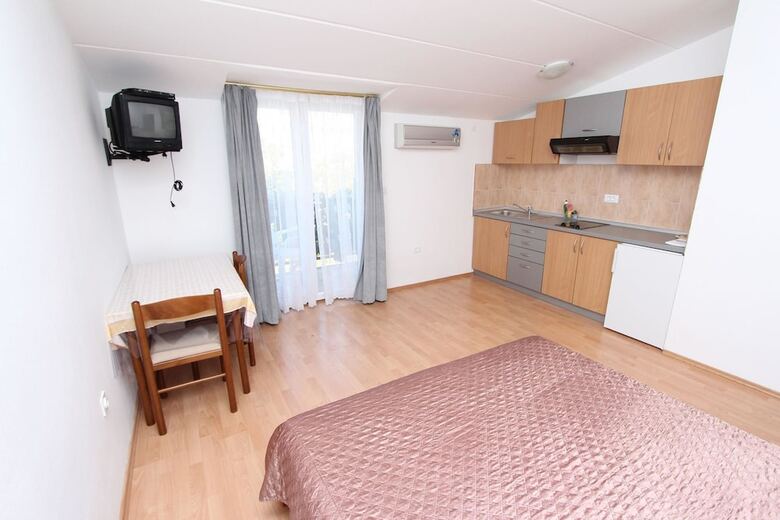 Apartments Orbanic 41