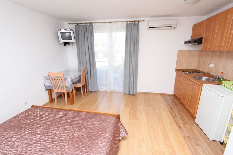 Apartments Orbanic 41