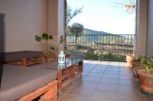 Agroturismo Las Estr�bedes Casa Rural