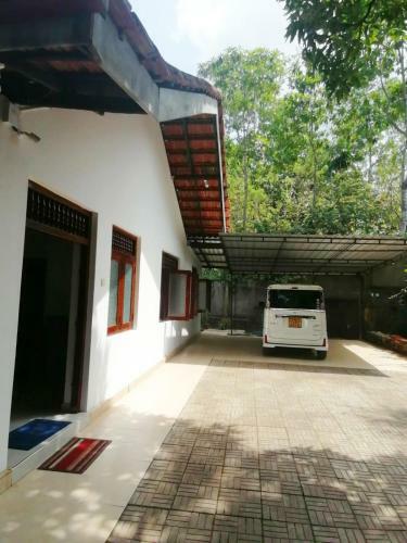 Hostal Kabalana Dinu Villa