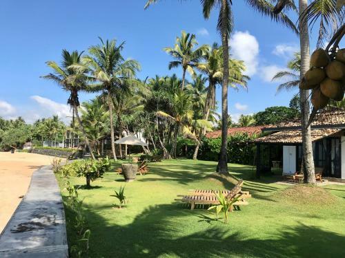 Bed & Breakfast Poya Villa By Sunsessions