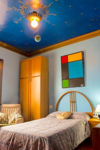 Artistic Apartment With Panoramic Views
