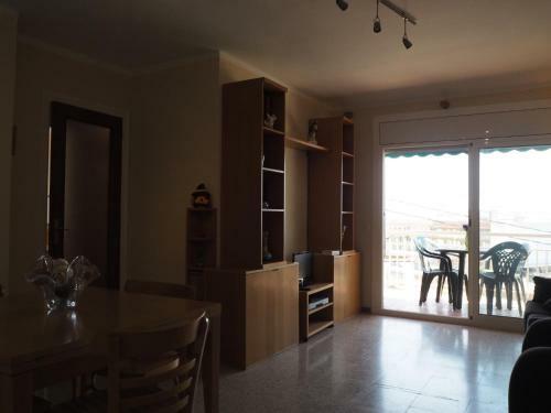 Apartamento Con Balc�n Y Vistas Al Mar. 2min Playa