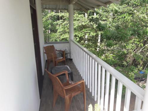 Hostal Pigeon House Kabalana
