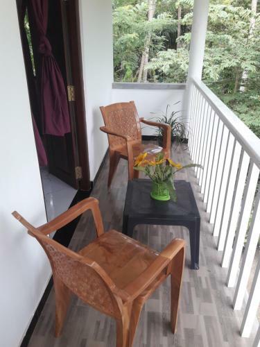 Hostal Pigeon House Kabalana