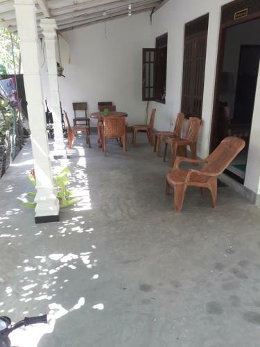 Hostal Pigeon House Kabalana