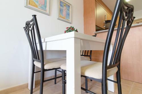 Bonito Apartamento Con Terraza Y Piscina