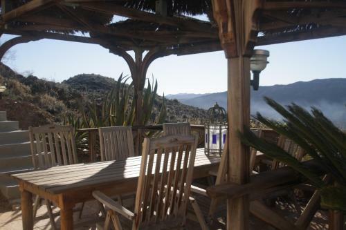 Villa Rosada - Luxurious 3-bedroom Villa With Garden And Pool