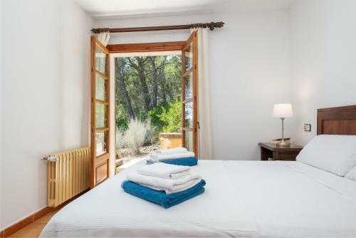 New! Villa Can Pere For 10 People With Pool And Panoramic Views