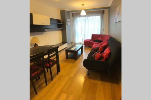 Bonito Apartamento En El Centro De Cangas