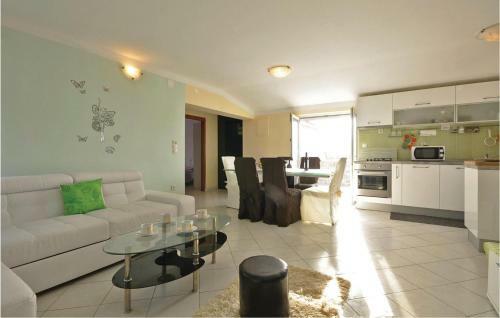Apartment Razanac 28