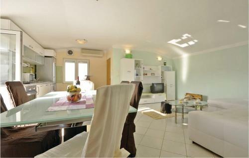 Apartment Razanac 28