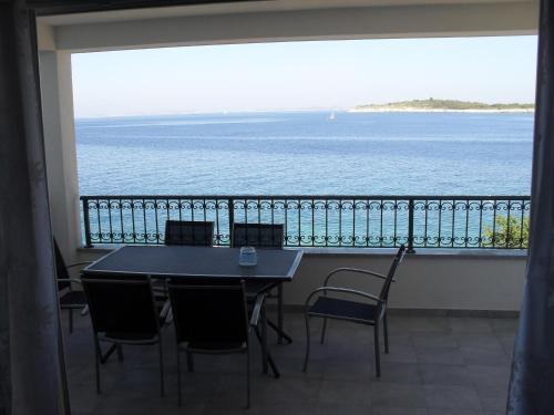 Apartments Govic