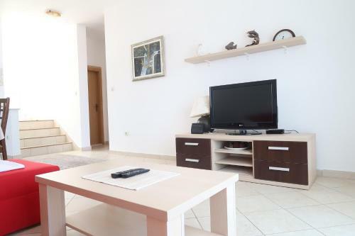 Apartments Maras
