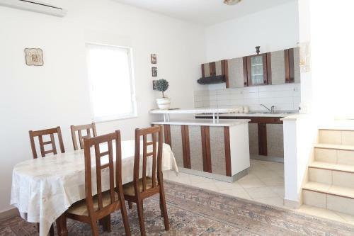 Apartments Maras