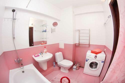 Apartamento Zhibek Zholy 81 Panfilov Corner