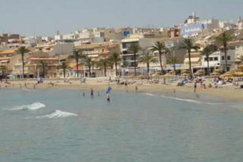 Beachside Apartment In The Centre Of El Campello