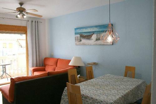 Beachside Apartment In The Centre Of El Campello