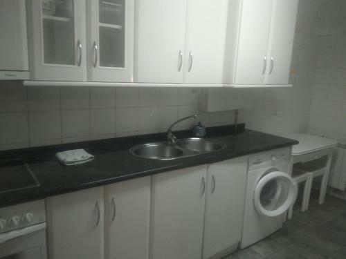 Apartamentos Caperos 1� Dcha