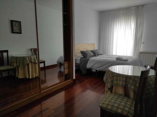 Apartamentos Caperos 1� Dcha