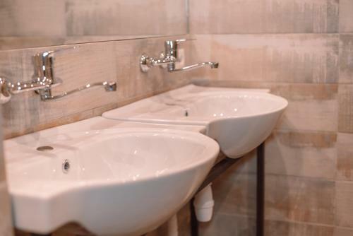 Tomiris Lady's Capsul Hostel Only For Women