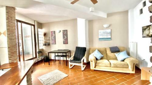 Country Sun Apartments