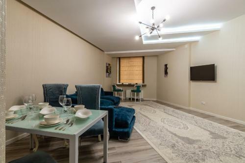 Apartments On Orion